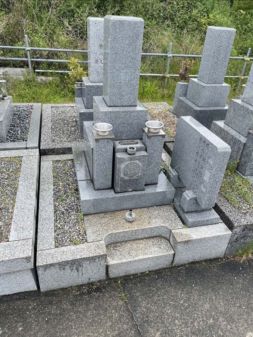 施工前のお墓（大阪府阪南市）